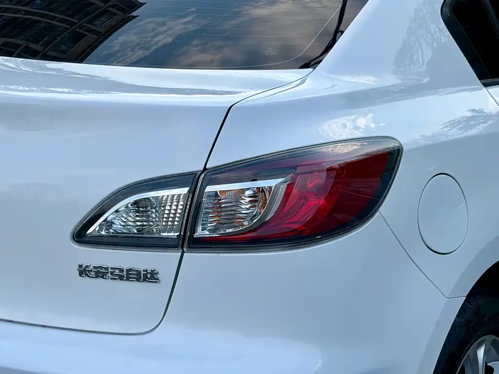 Mazda 3 Xingcheng — миниатюра 14