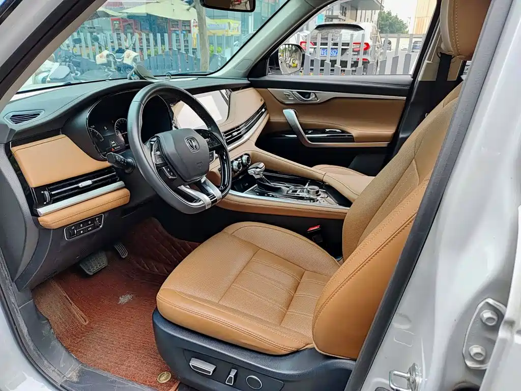 Changan CS95 — миниатюра 7