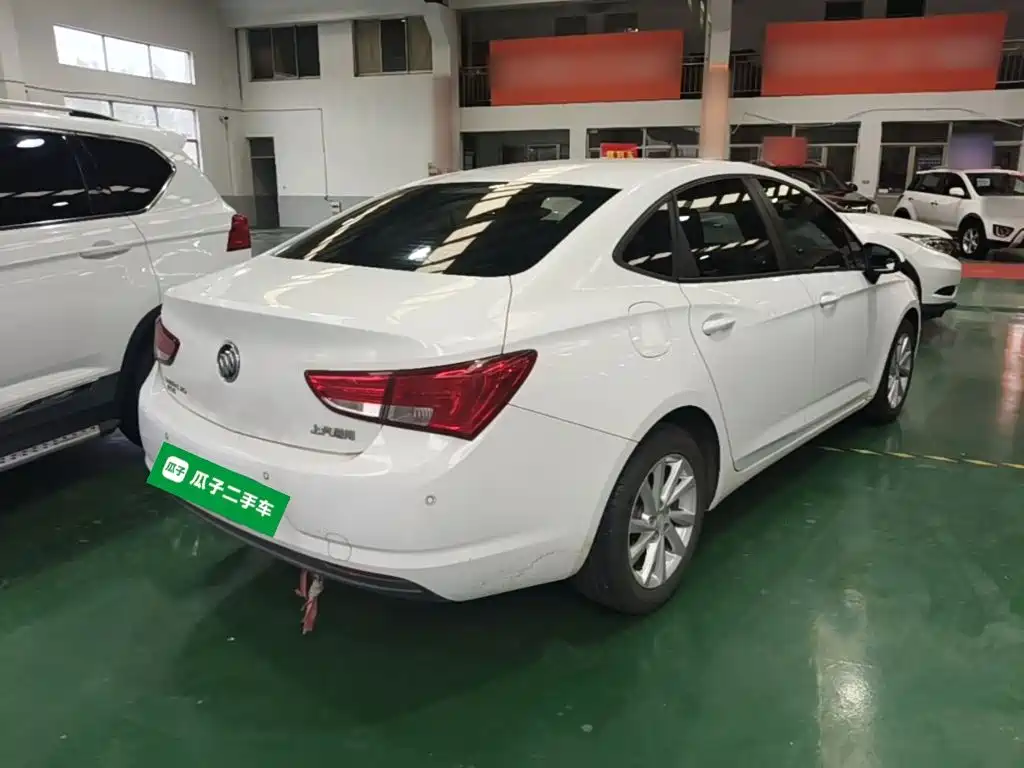 Buick Verano — миниатюра 7