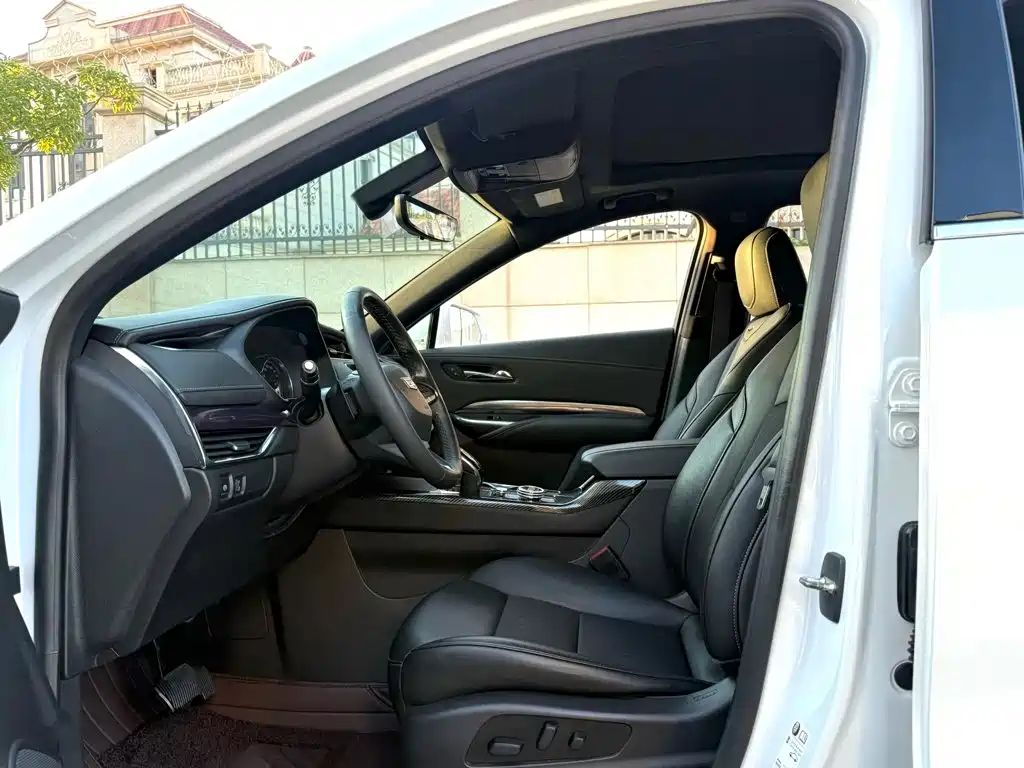 Cadillac XT4 — миниатюра 4