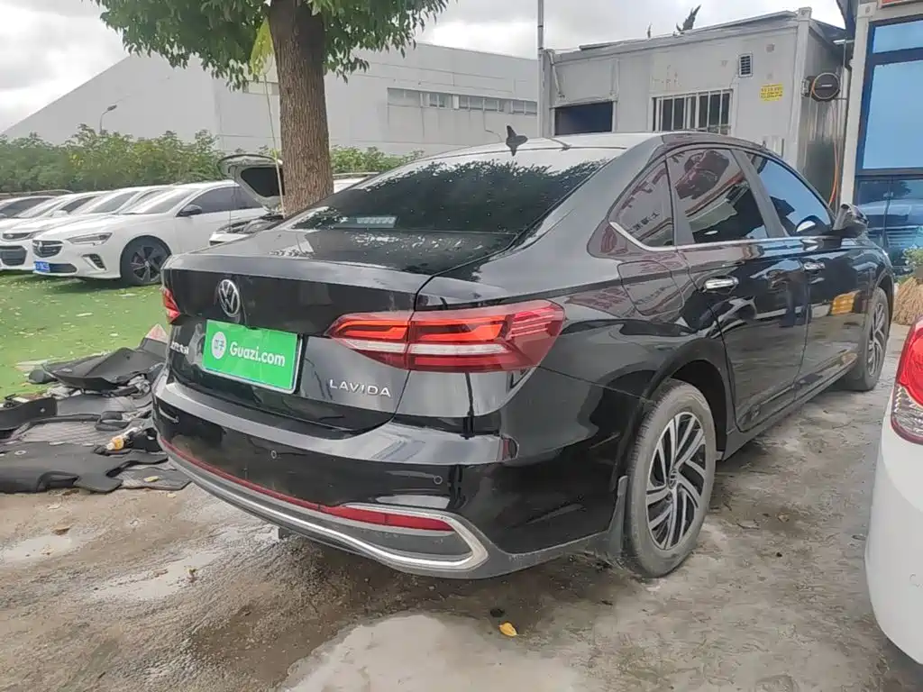 Volkswagen Lavida — миниатюра 7