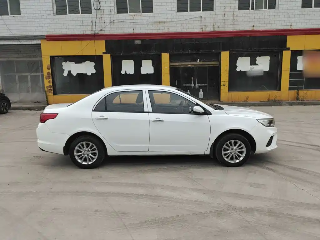 Geely Vision — миниатюра 4