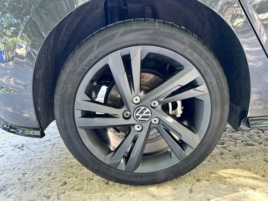 Volkswagen Golf — миниатюра 21