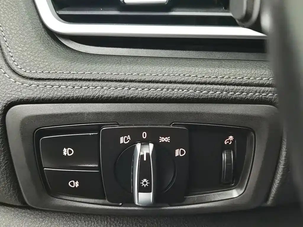 BMW 2 Series Active Tourer — миниатюра 21