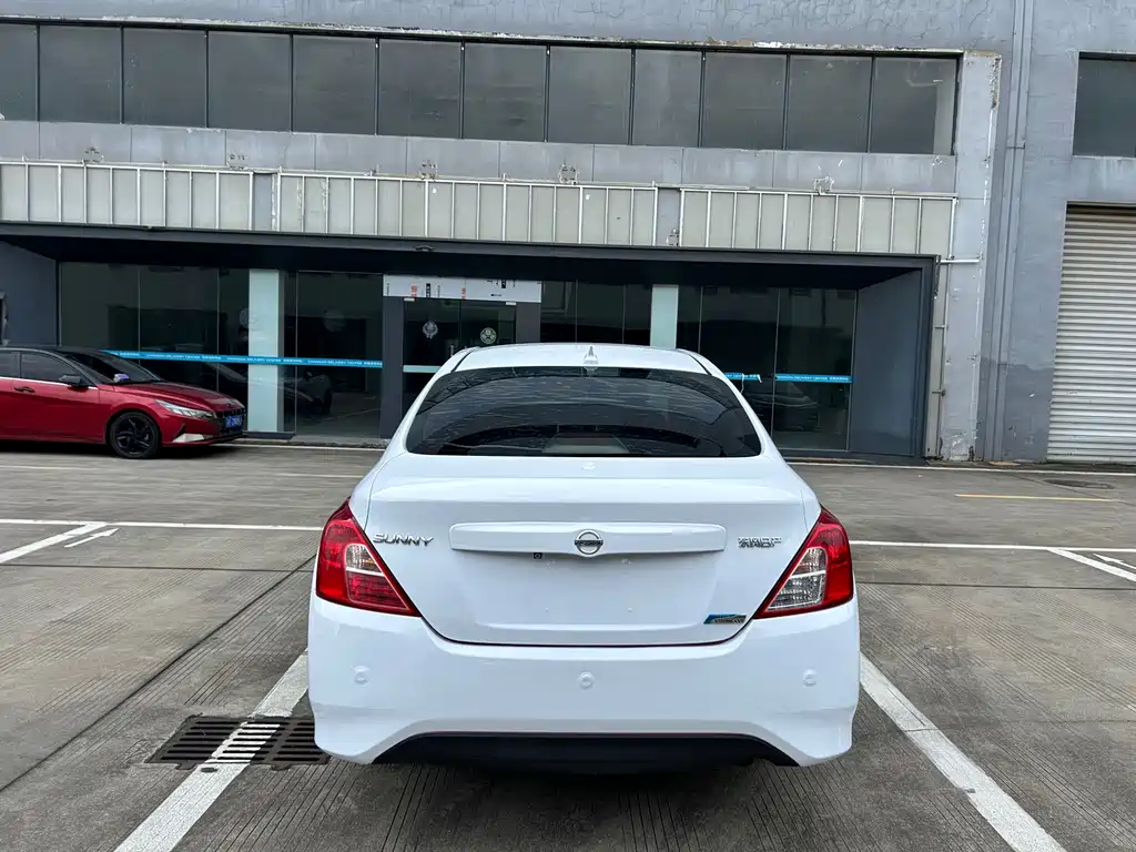 Nissan Sunny — миниатюра 5