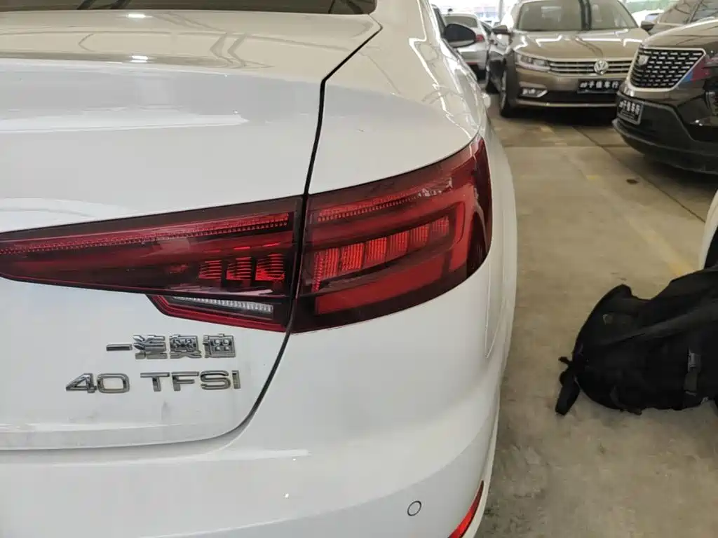 Audi A4L — миниатюра 8