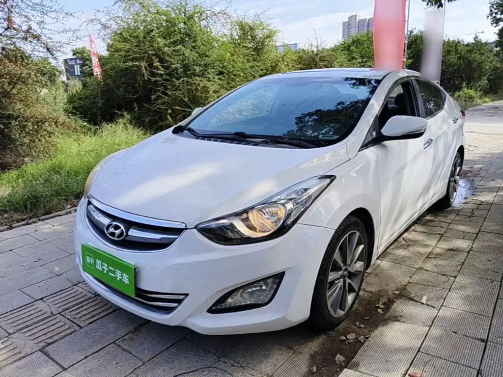 Hyundai Elantra Langdong — миниатюра 2