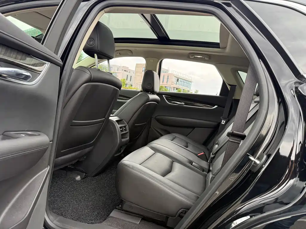 Cadillac XT5 — миниатюра 8