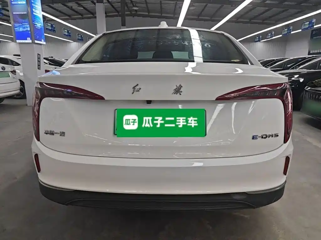 Hongqi Hongqi E-QM5 — миниатюра 6