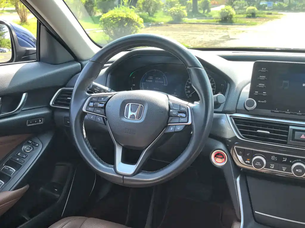 Honda Inspire — миниатюра 10