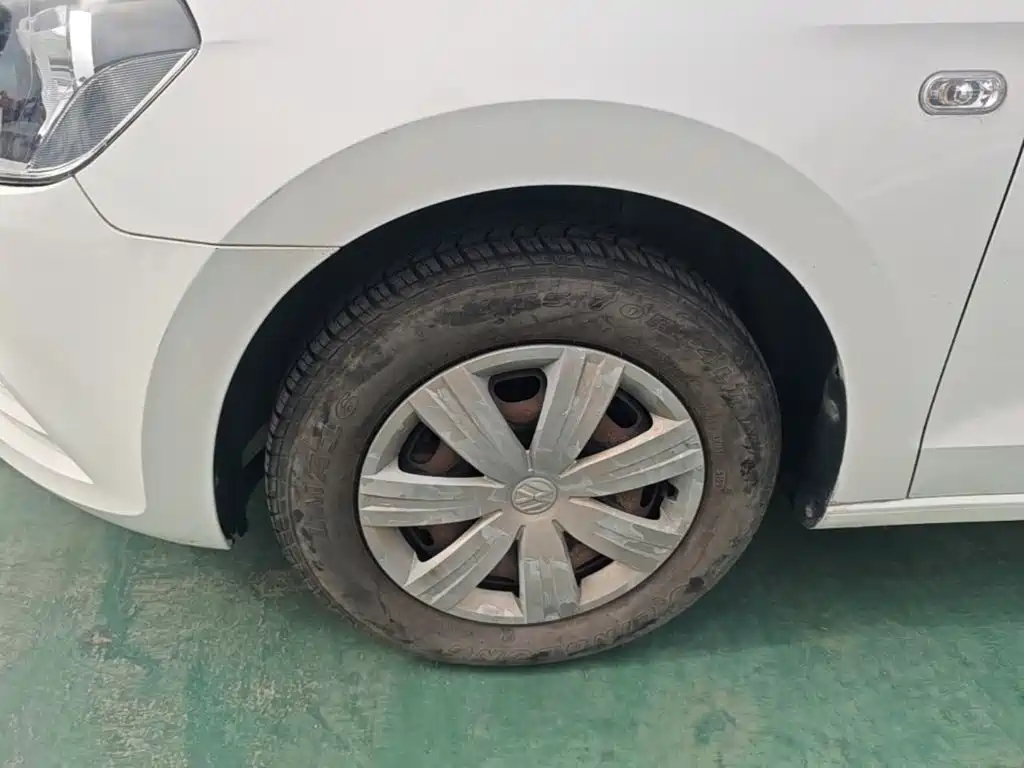 Volkswagen Jetta — миниатюра 23