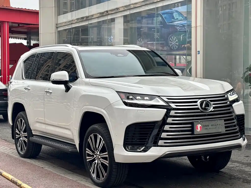 LEXUS LX