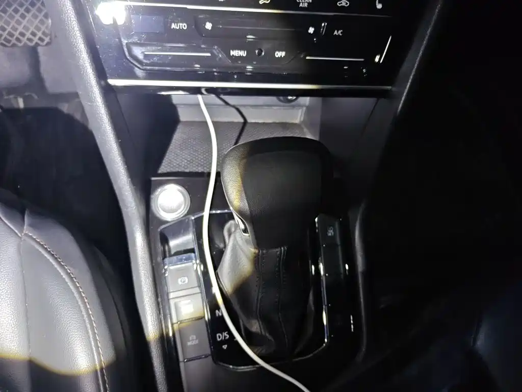 Volkswagen Tharu — миниатюра 15