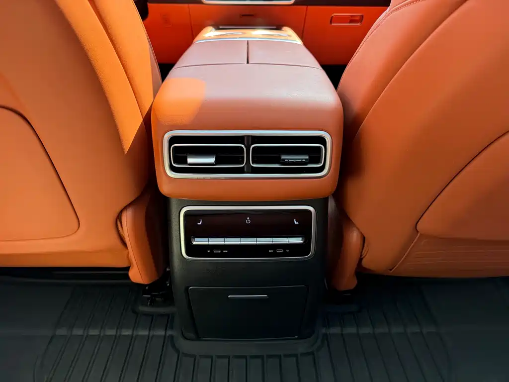 Li Auto Li L7 — миниатюра 21