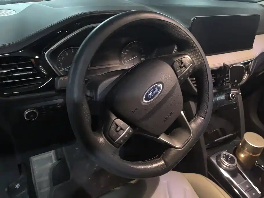 Ford Escape — миниатюра 15