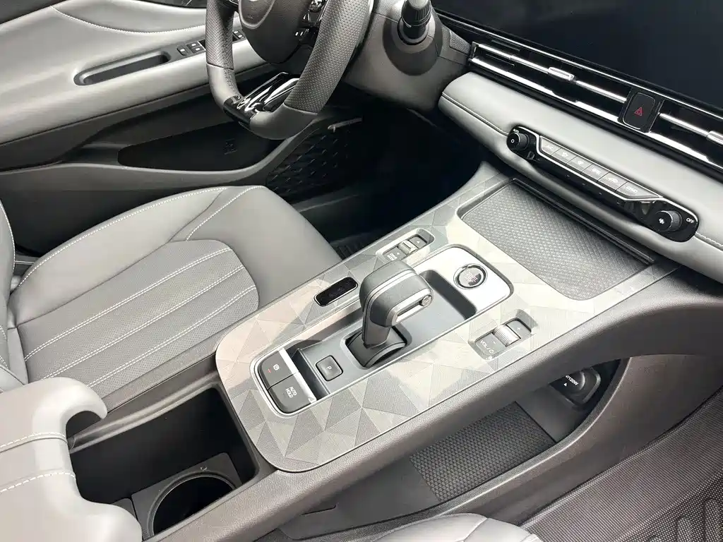 GAC Motor Shadow Leopard — миниатюра 8