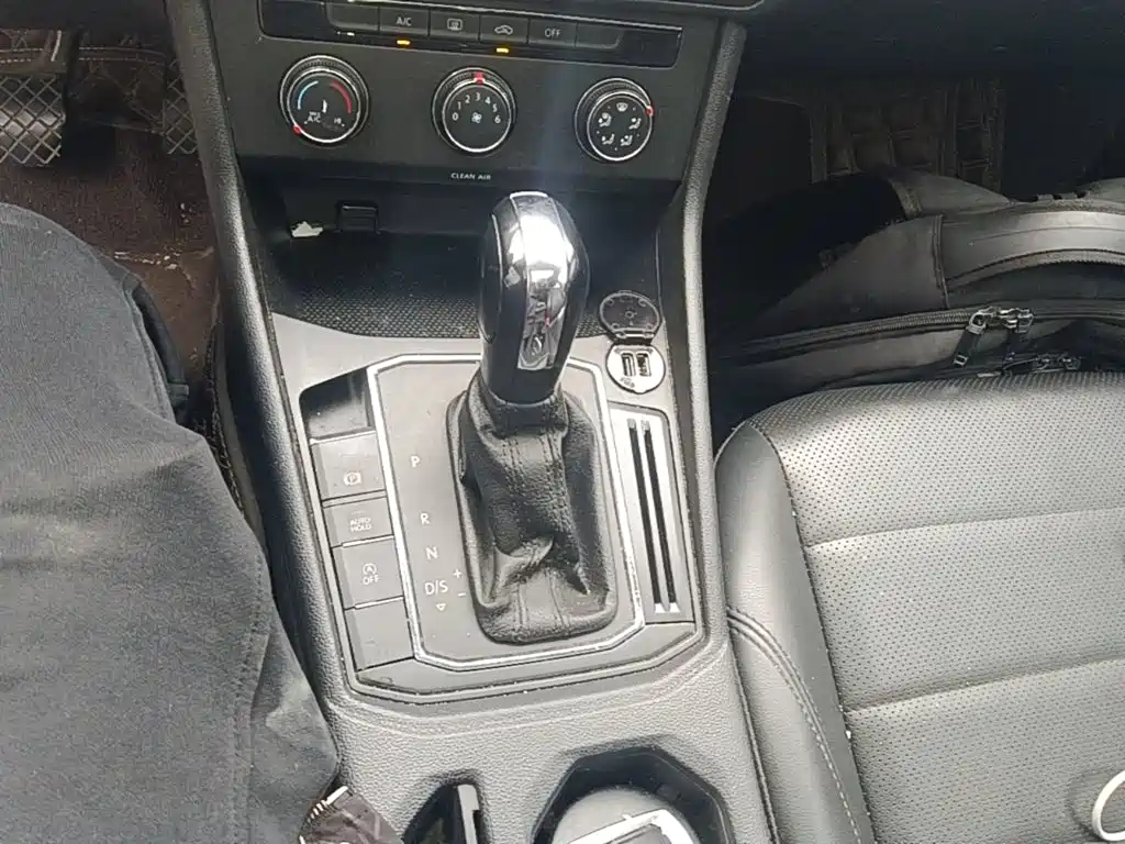Volkswagen Lavida — миниатюра 14