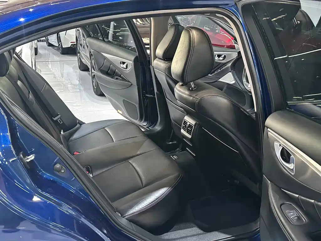 Infiniti Q50L — миниатюра 9