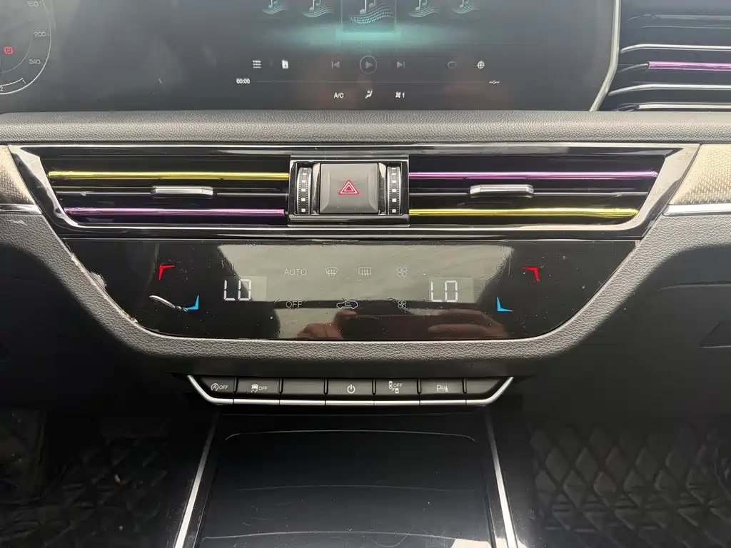 Hongqi Hongqi HS5 — миниатюра 11