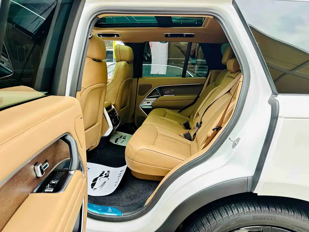 Land Rover Range Rover — миниатюра 7