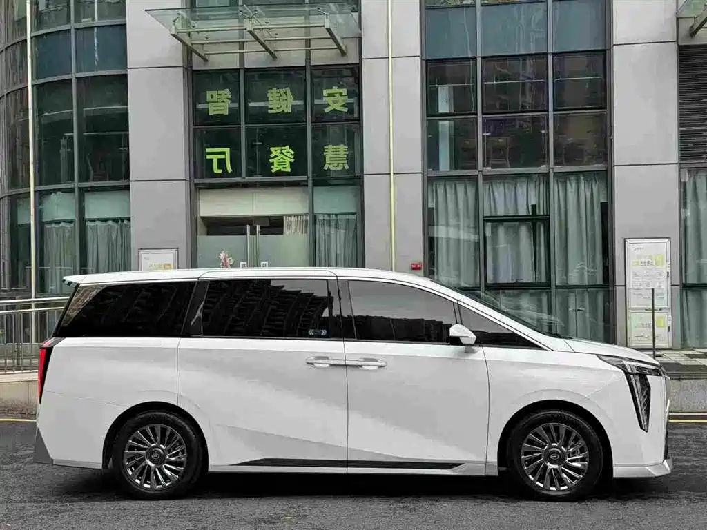 GAC Motor Trumpchi M8 — миниатюра 4