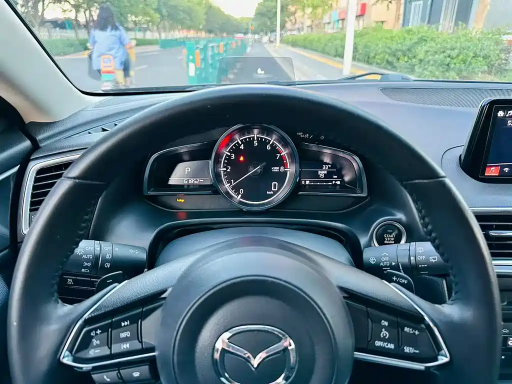 Mazda 3 Axela — миниатюра 7