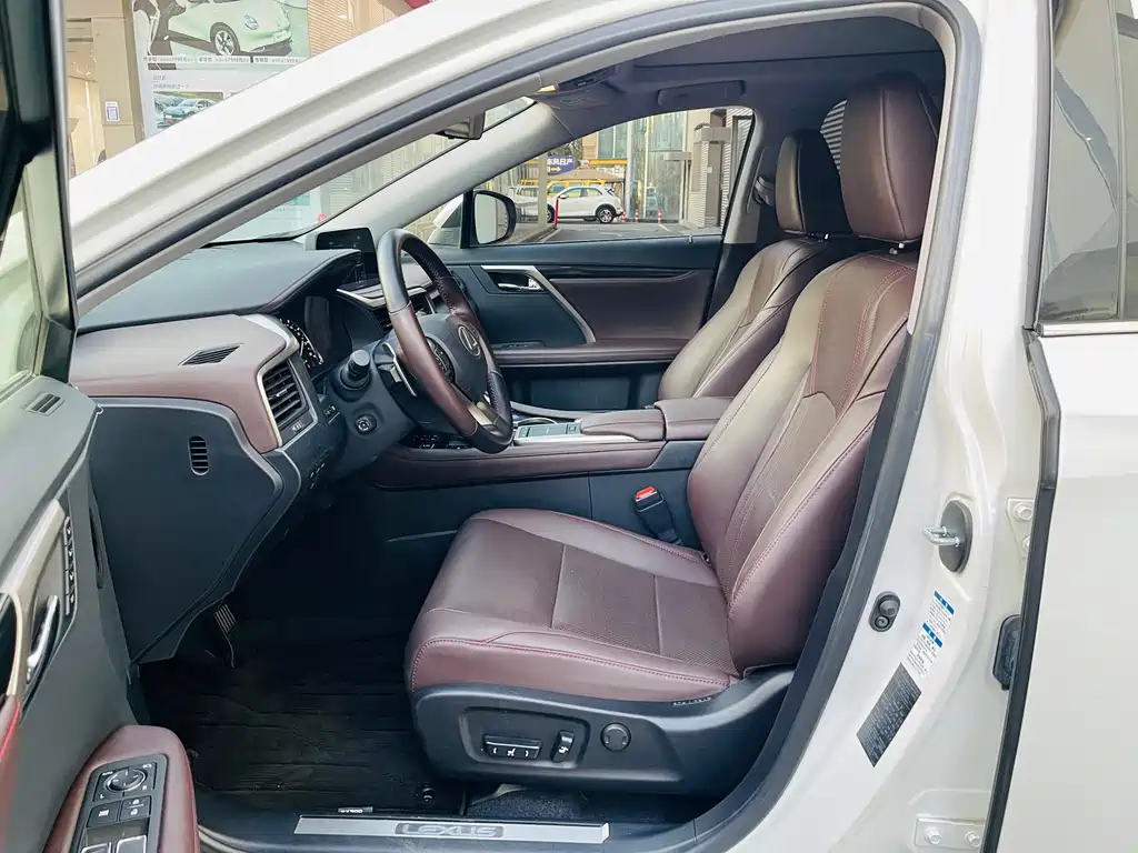 Lexus RX — миниатюра 4