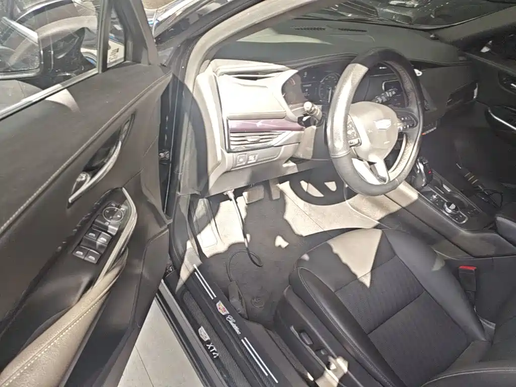 Cadillac XT4 — миниатюра 16