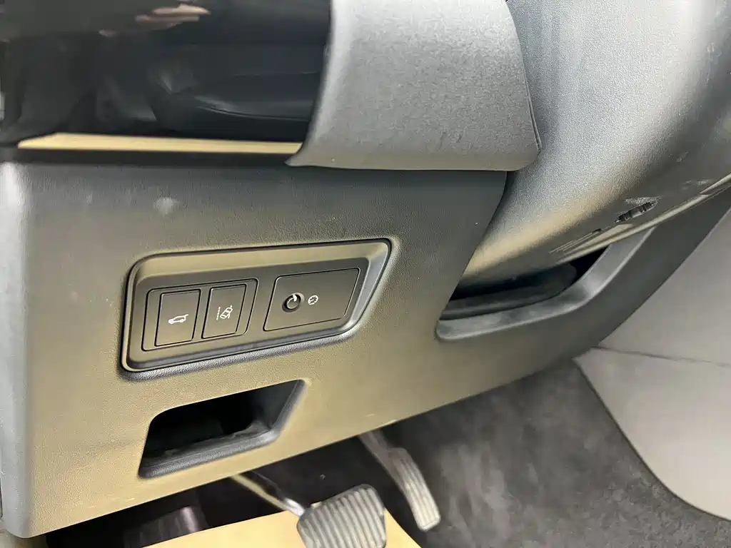 Land Rover Discovery 2018 2.0T SE