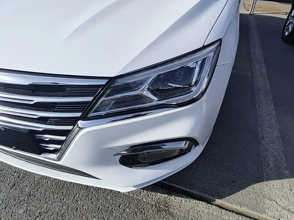 Roewe i5 — миниатюра 24