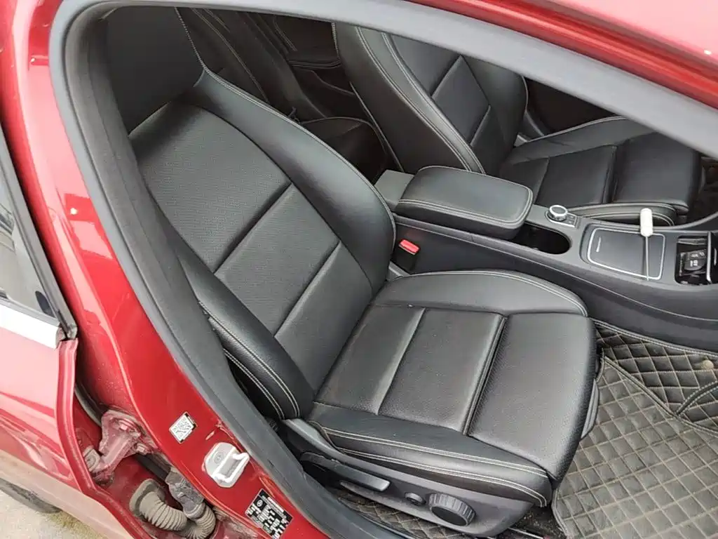 Mercedes-Benz GLA — миниатюра 25