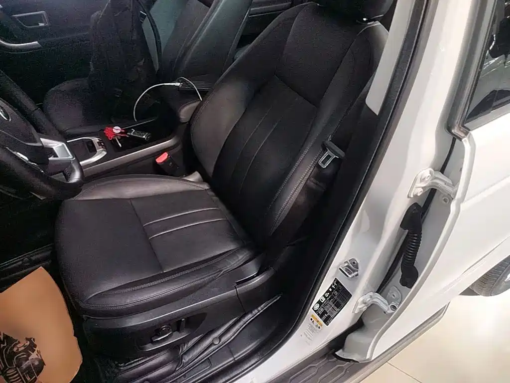 Land Rover Discovery Sport — миниатюра 15