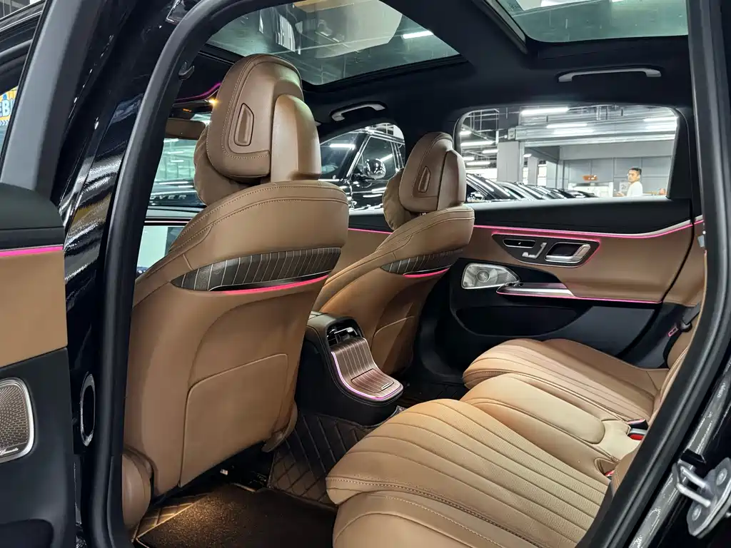 Mercedes-Benz E-Class — миниатюра 15