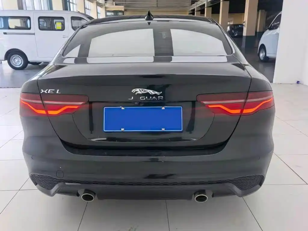 Jaguar XEL — миниатюра 8
