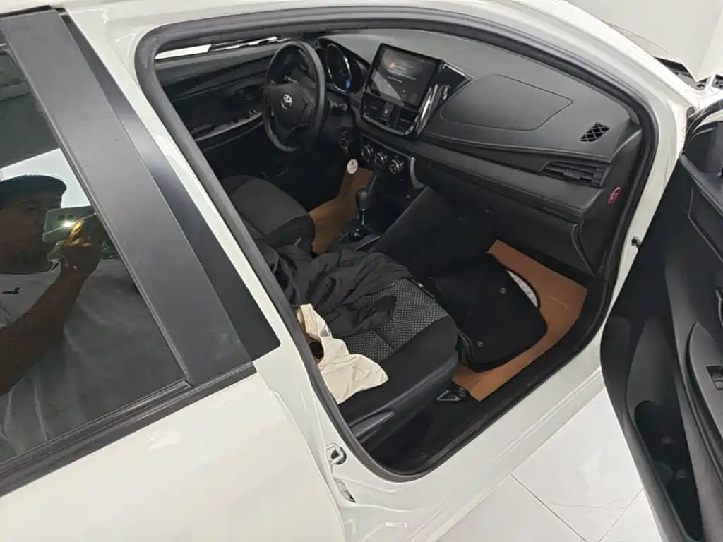 Toyota Vios FS — миниатюра 9