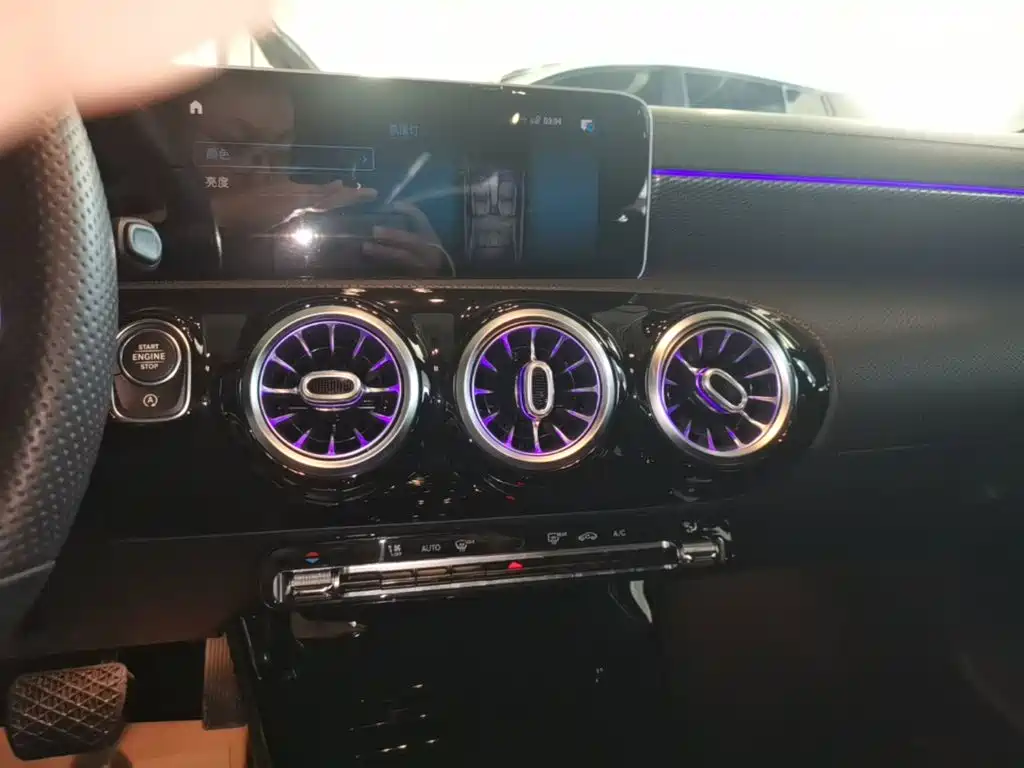 Mercedes-Benz A-Class — миниатюра 13