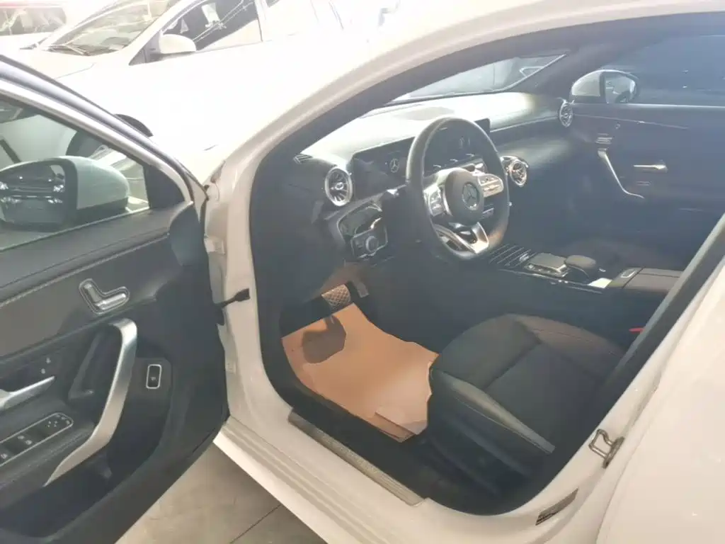 Mercedes-Benz A-Class — миниатюра 16
