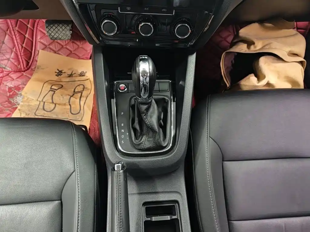 Volkswagen Sagitar — миниатюра 14