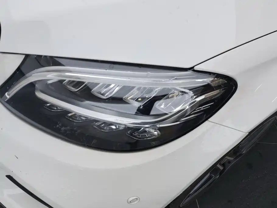 Mercedes-Benz C-Class — миниатюра 5