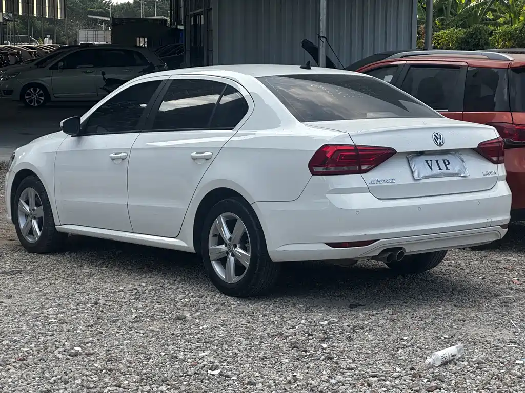 Volkswagen Lavida — миниатюра 6