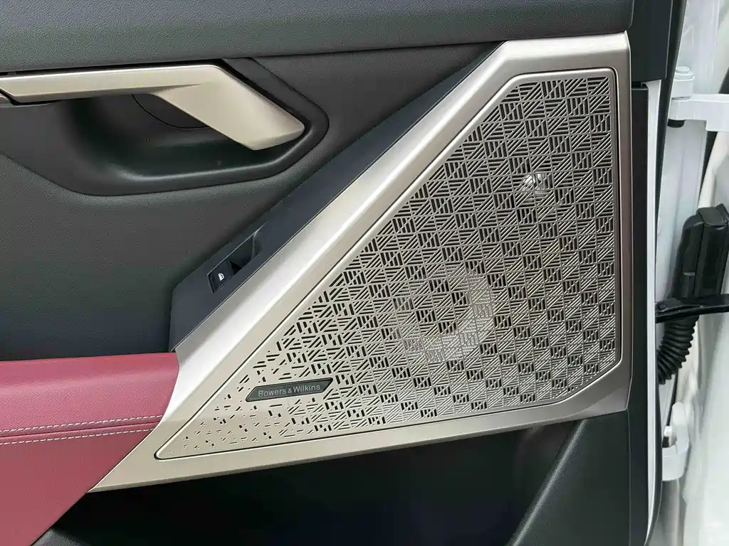 BMW 5 Series — миниатюра 16