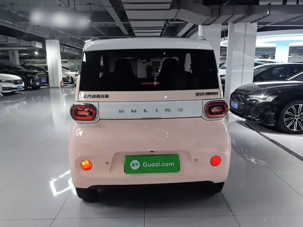 Wuling MINIEV — миниатюра 6