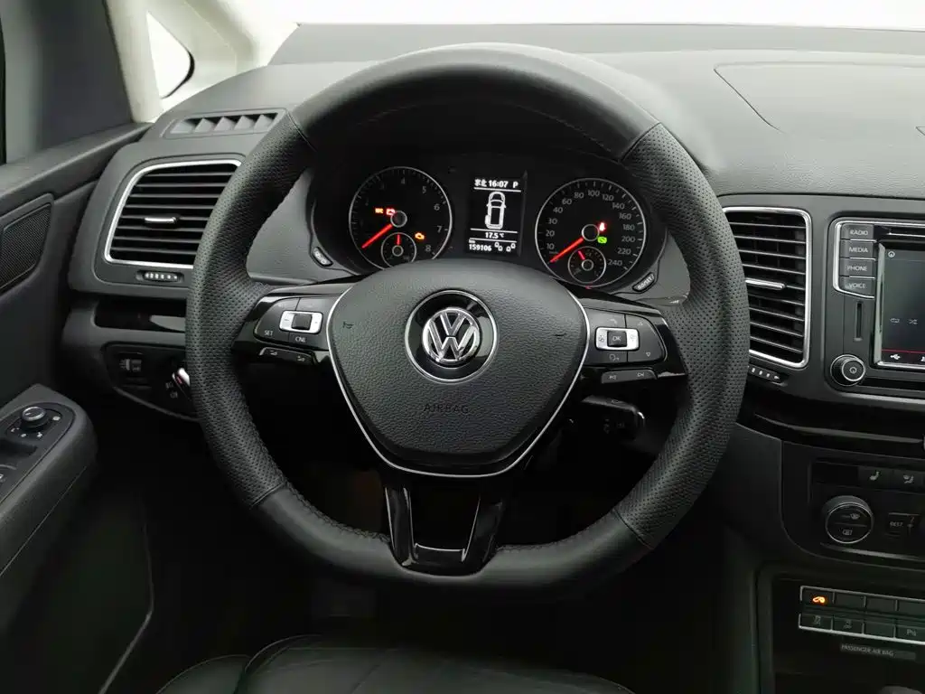 Volkswagen Sharan — миниатюра 11