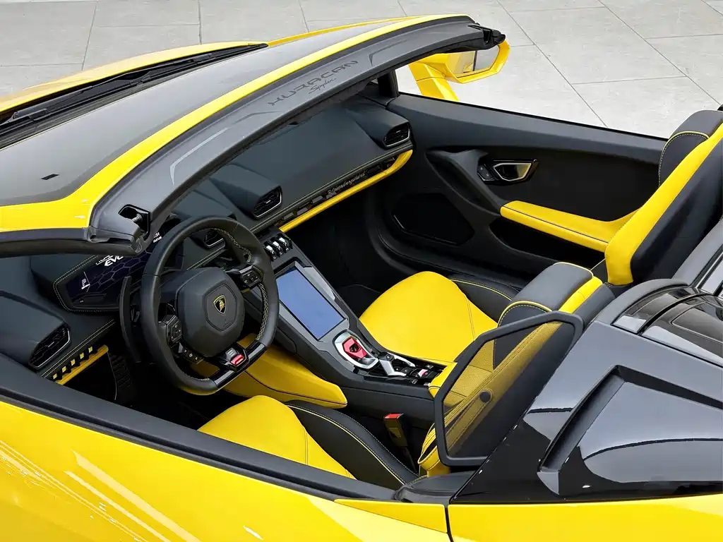 LAMBORGHINI HURACÁN