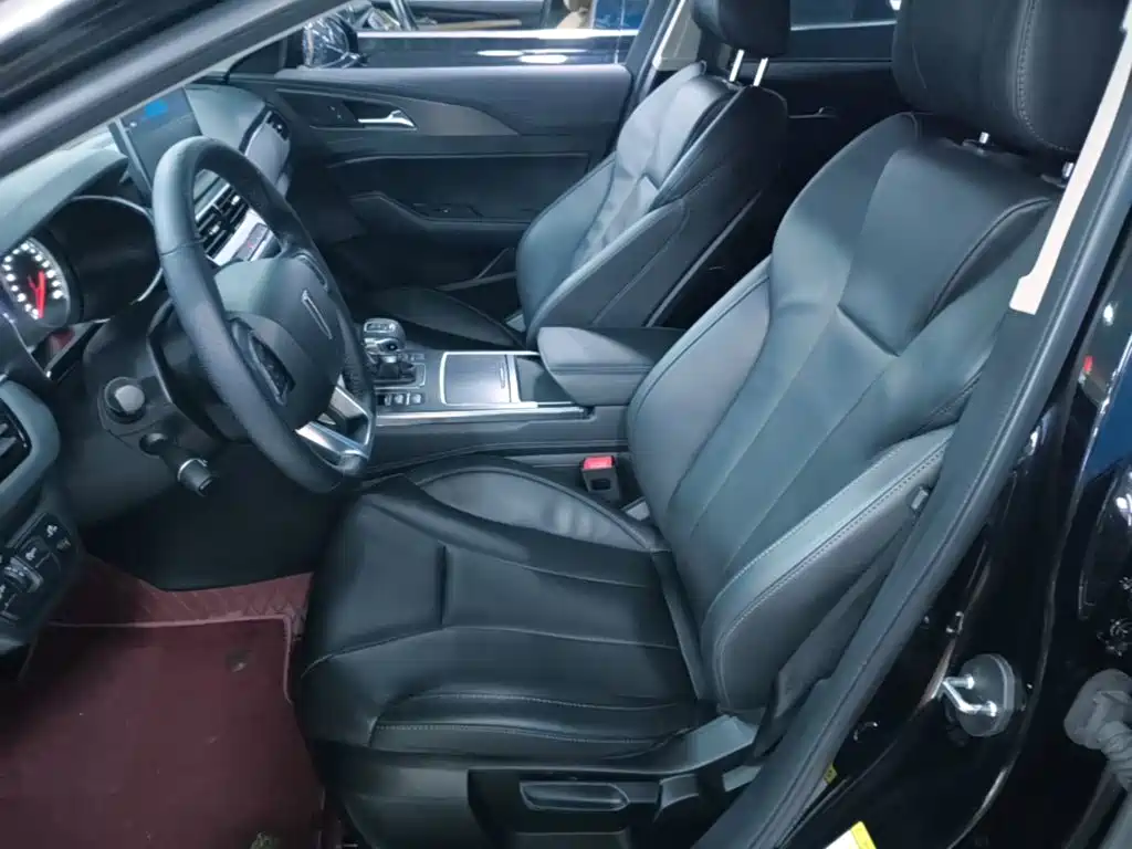 Hongqi Hongqi H5 — миниатюра 15