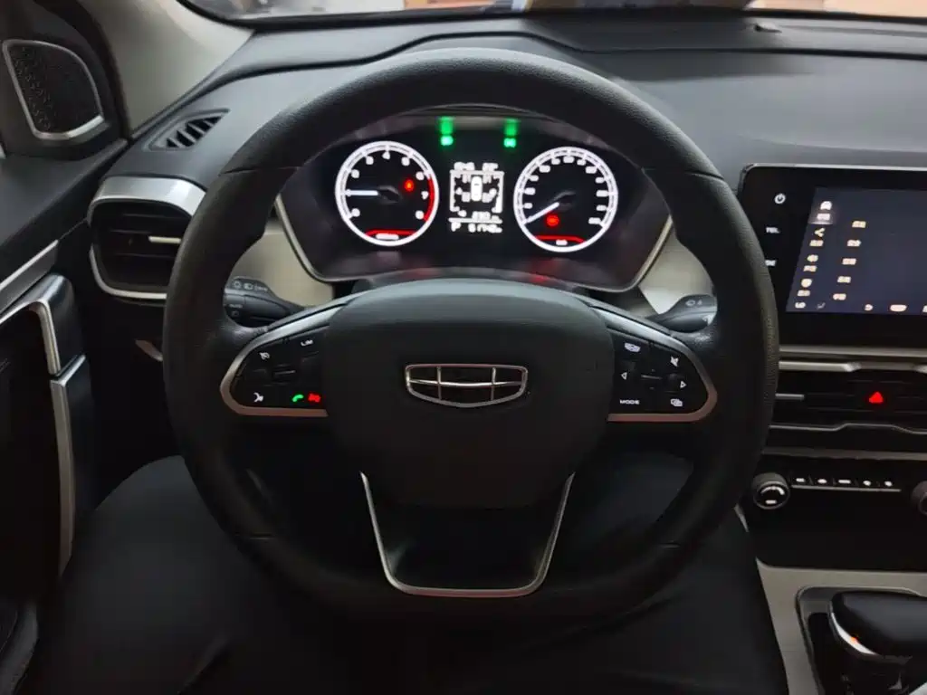 Geely Binyue — миниатюра 11