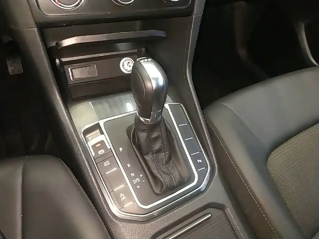 Volkswagen Golf Sportsvan — миниатюра 14