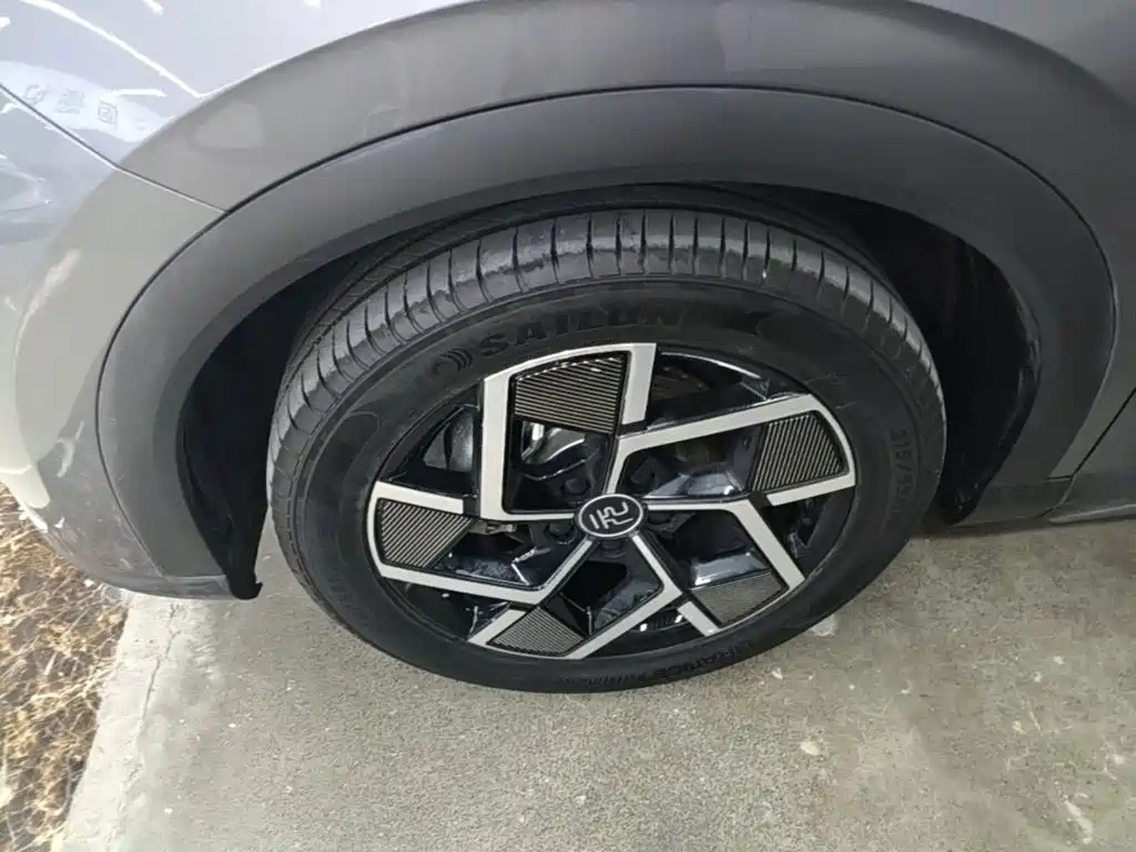 BYD Yuan Plus — миниатюра 23