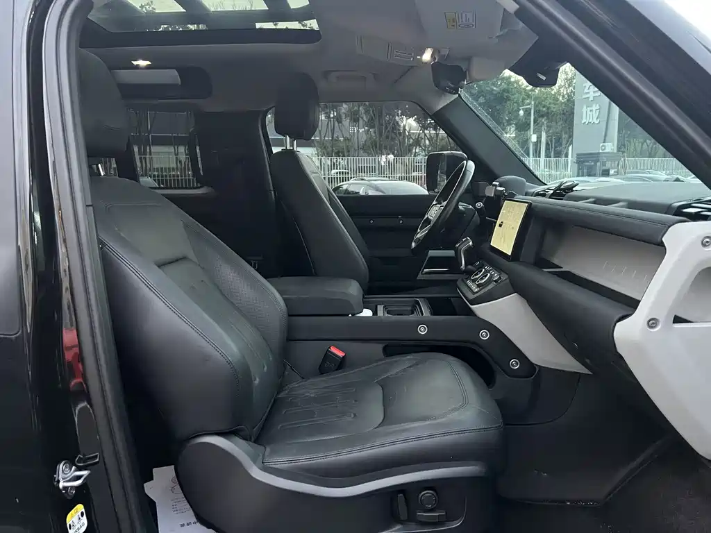 Land Rover Defender — миниатюра 15