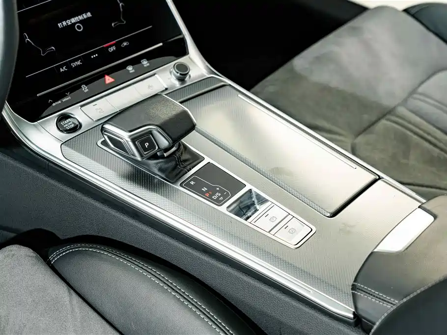 Audi A6L — миниатюра 12